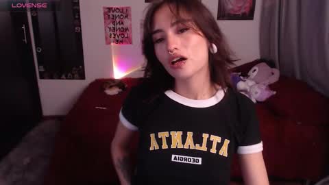 Snapshot of nixxie_ chatting on September 2025 11:26:02 PM Nixxie online show from September 2025 11:26:02 PM