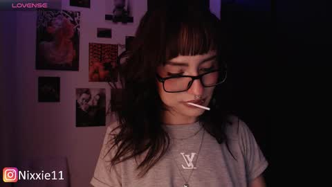 Snapshot of nixxie_ chatting on November 2025 01:26:02 AM Nixxie online show from November 2025 01:26:02 AM