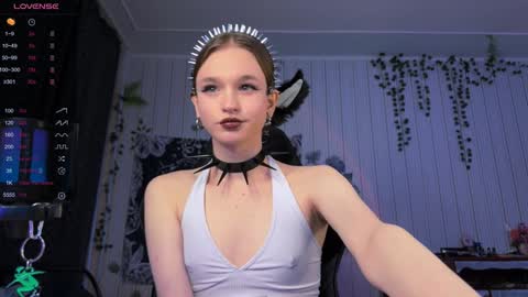 Snapshot of nloraaa chatting on December 2024 11:51:01 PM Tears Lora online show from December 2024 11:51:01 PM