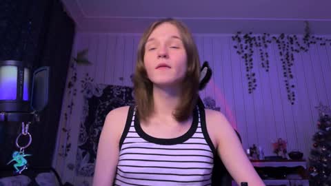 Snapshot of nloraaa chatting on December 2024 11:10:01 AM Tears Lora online show from December 2024 11:10:01 AM