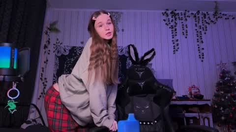 Snapshot of nloraaa chatting on January 2025 06:05:01 PM Tears Lora online show from January 2025 06:05:01 PM