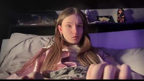 Snapshot of nloraaa chatting on February 2025 07:07:01 PM Tears Lora online show from February 2025 07:07:01 PM