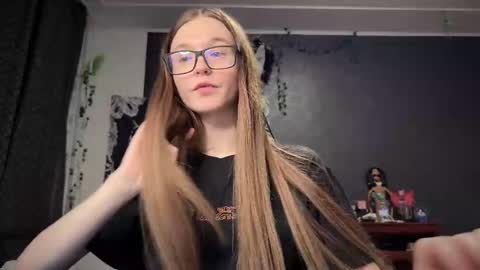 Snapshot of nloraaa chatting on March 2025 10:15:02 PM Tears Lora online show from March 2025 10:15:02 PM