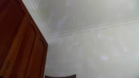 Nicols online show from September 2025 01:44:01 AM