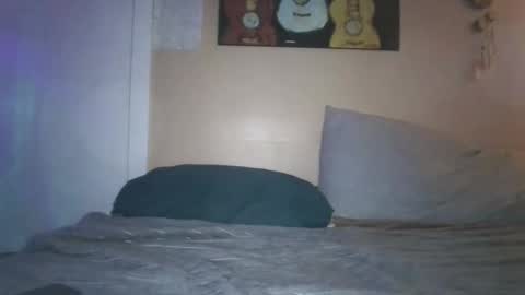 Snapshot of no_facequeen chatting on October 2025 04:31:02 AM Leah online show from October 2025 04:31:02 AM