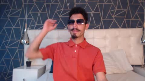 Snapshot of noaahtylor chatting on February 2026 08:05:01 PM Noah online show from February 2026 08:05:01 PM