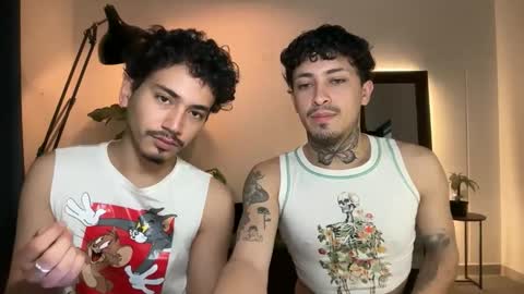 Snapshot of noah_and_steven chatting on May 2026 03:51:01 PM noah_and_steven online show from May 2026 03:51:01 PM