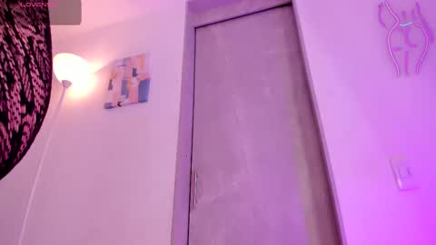 Sara  online show from September 2025 12:12:01 AM