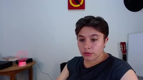 Snapshot of noah_blue7 chatting on January 2025 10:41:02 PM Noah online show from January 2025 10:41:02 PM