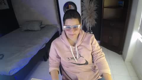 noah_dan online show from March 2025 02:29:01 PM