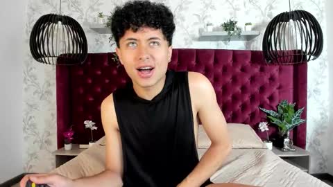 noah_dupont_ online show from September 2025 08:53:02 PM