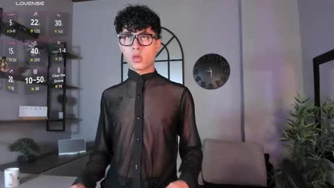 noah_dupont_ online show from November 2025 12:00:02 PM