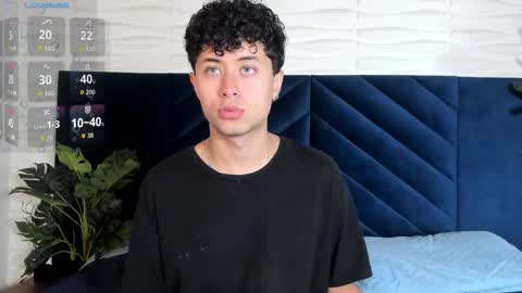 noah_dupont_ online show from February 2026 12:10:02 PM