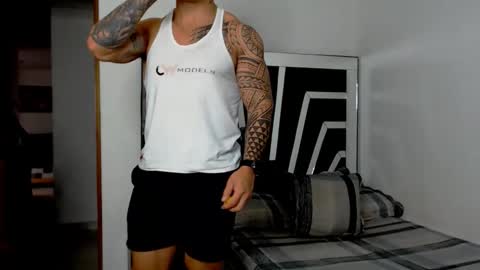 Noah Harris01 online show from November 2025 09:25:02 PM