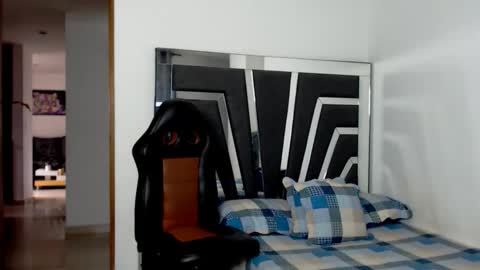 Snapshot of noah_harris01 chatting on January 2026 02:00:02 PM Noah Harris01 online show from January 2026 02:00:02 PM