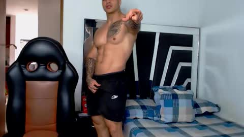 Snapshot of noah_harris01 chatting on February 2026 03:41:02 PM Noah Harris01 online show from February 2026 03:41:02 PM