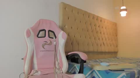 noah_jacksxn online show from June 2026 04:51:02 AM