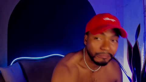 Snapshot of noah_jones__ chatting on March 2025 12:07:02 AM Noah online show from March 2025 12:07:02 AM