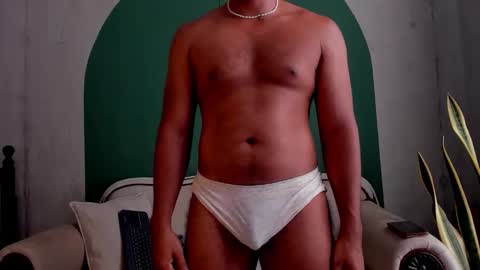 Snapshot of noah_jones__ chatting on September 2025 06:43:02 PM Noah online show from September 2025 06:43:02 PM