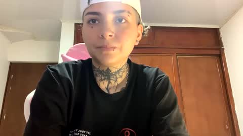 Snapshot of noah_martini chatting on January 2025 01:10:01 AM noah hehim online show from January 2025 01:10:01 AM