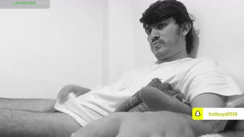 noah_meyer_ online show from September 2025 07:43:01 AM