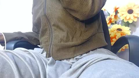 Snapshot of noah_miller7 chatting on January 2025 07:15:01 AM Noah Millers online show from January 2025 07:15:01 AM