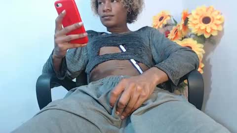 Snapshot of noah_miller7 chatting on January 2025 06:13:01 AM Noah Millers online show from January 2025 06:13:01 AM