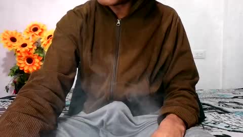 Snapshot of noah_miller7 chatting on November 2025 09:45:01 AM Noah Millers online show from November 2025 09:45:01 AM