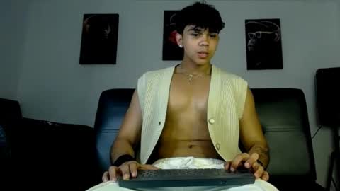 Snapshot of noah_prada14 chatting on May 2026 03:57:02 AM luis navas online show from May 2026 03:57:02 AM