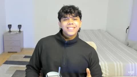 Snapshot of noah_prada14 chatting on May 2026 04:40:01 AM luis navas online show from May 2026 04:40:01 AM
