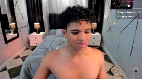 noah_smith04 online show from February 2025 04:14:01 PM