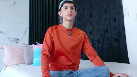 noah tyler  online show from March 2026 06:44:01 PM