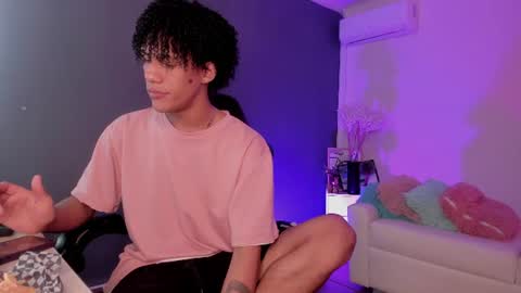 Snapshot of noahbull19 chatting on July 2026 02:47:01 AM noahbull19 online show from July 2026 02:47:01 AM