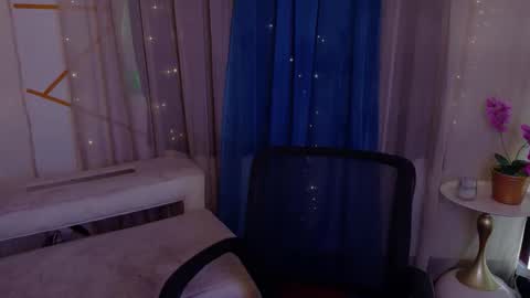 noahcute online show from April 2026 08:42:02 PM