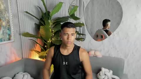 Snapshot of noahdark_ chatting on June 2026 01:50:02 AM NOAH online show from June 2026 01:50:02 AM