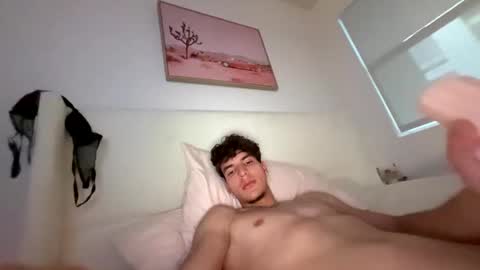 noahlynx online show from April 2026 02:12:02 AM