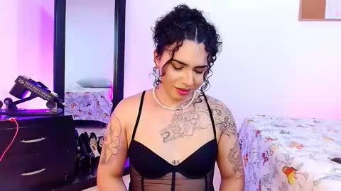 noahmonroe_11 online show from November 2025 09:24:02 PM