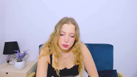 noahpretty online show from November 2025 09:30:02 PM