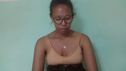 noellah online show from March 2025 03:53:01 PM