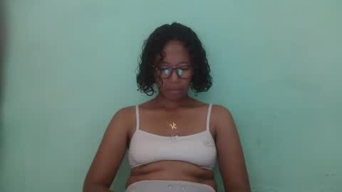 noellah online show from March 2025 06:33:02 AM