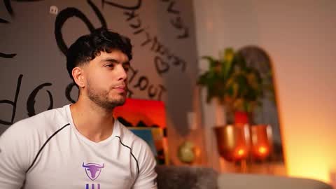 kevin online show from November 2025 07:02:01 PM