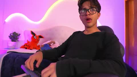 noha_natan online show from November 2025 01:10:02 PM