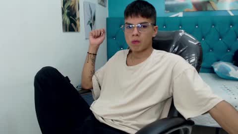 Noha Scott online show from December 2024 06:12:01 PM