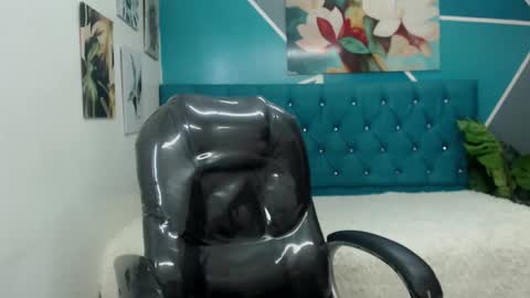 Noha Scott online show from February 2025 10:59:02 PM