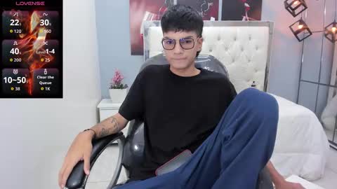 Noha Scott online show from March 2026 10:49:01 PM