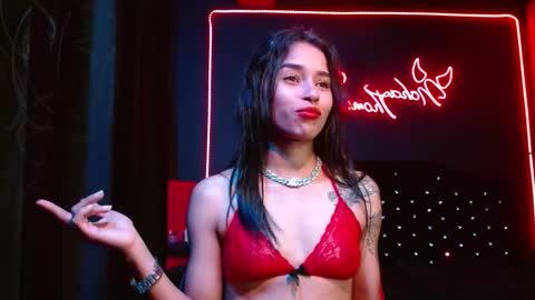 Snapshot of noha_thomson chatting on November 2025 01:26:01 AM Noha Thomson online show from November 2025 01:26:01 AM