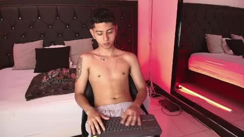 Noha Drake online show from April 2026 08:25:02 PM