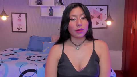 Snapshot of nohemi_louse chatting on February 2025 08:03:01 PM Nohemi online show from February 2025 08:03:01 PM