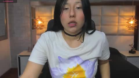 Snapshot of nohemi_louse chatting on September 2025 06:57:02 PM Nohemi online show from September 2025 06:57:02 PM