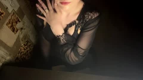 Abri online show from April 2026 03:49:01 PM